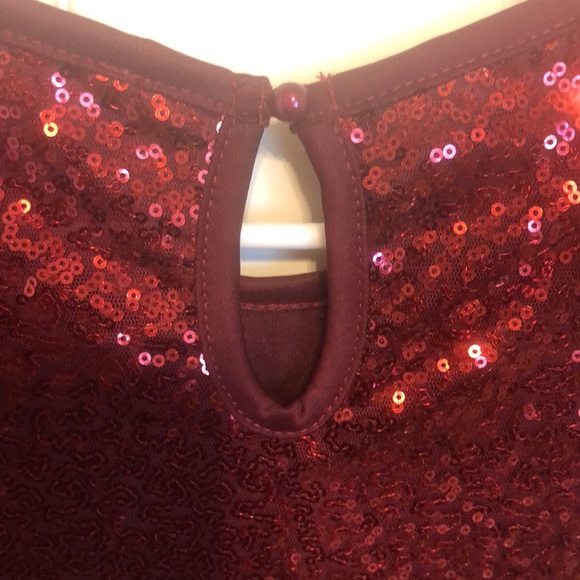 Sparkling in Red - Picture 4 of 4